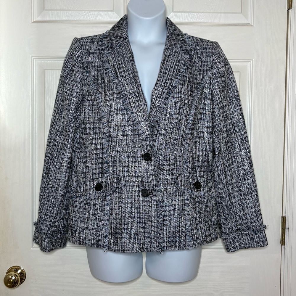 Karl Lagerfeld Tweed fringe blazer size 14 classic work wear old money